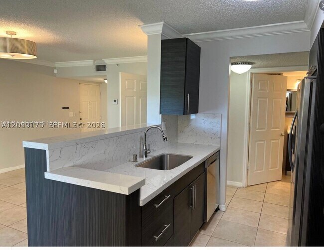 Building Photo - 2600 S University Dr