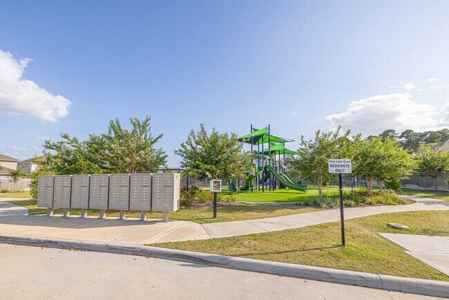 Building Photo - 17705 Hanson Ridge Dr