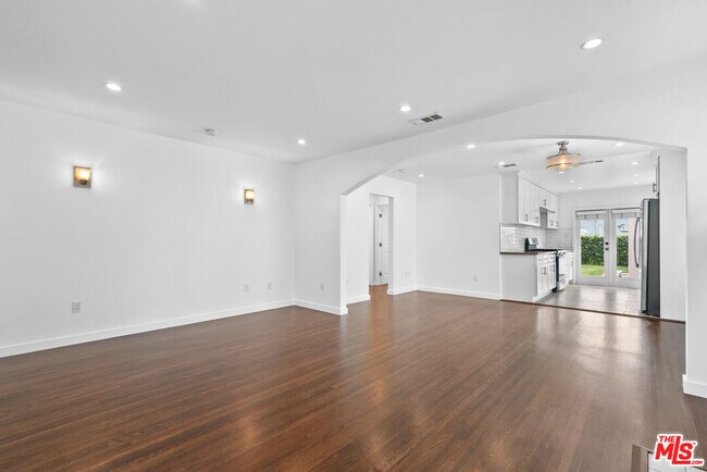 Building Photo - 1716 S Genesee Ave