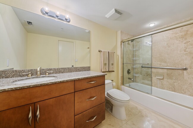 Building Photo - 3000 N Ocean Dr