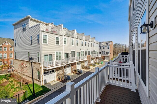 Building Photo - 9611 Weshire Dr