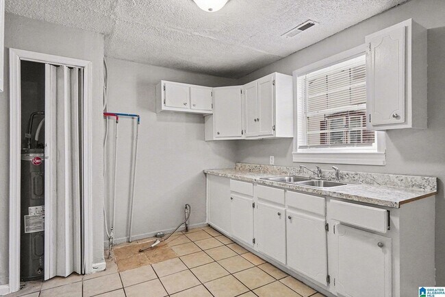 Building Photo - 1872 Princeton Ct SW