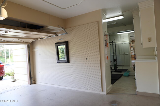 Building Photo - 4328 Park Verdi