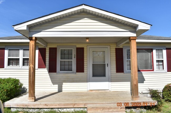 Building Photo - 2 Bed 1 Bathroom Single Family Home For Rent