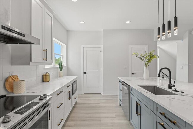 Building Photo - 4120 W North A St