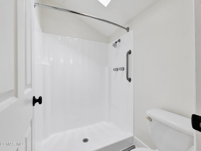 Building Photo - 3811 Lake Harbor Ln