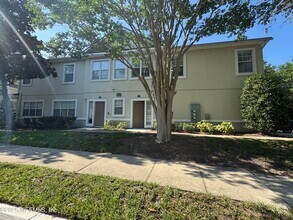Building Photo - 12423 Forest Lake Cir E