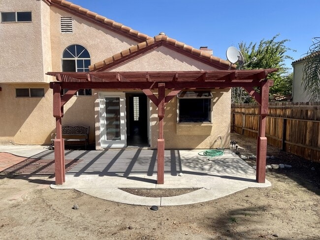 Building Photo - Provence Dr.