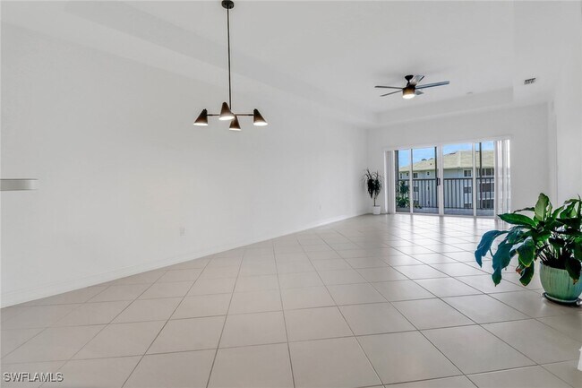 Building Photo - 7842 Regal Heron Cir
