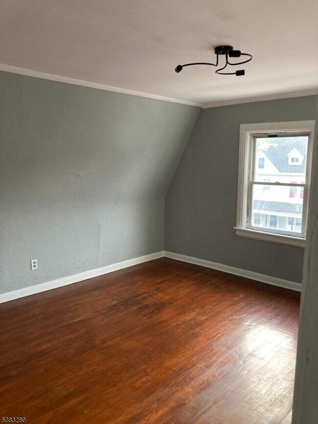 Building Photo - 116 N 17th St