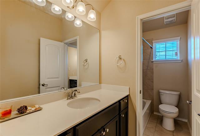 Building Photo - 9809 Moccasin Creek Ln