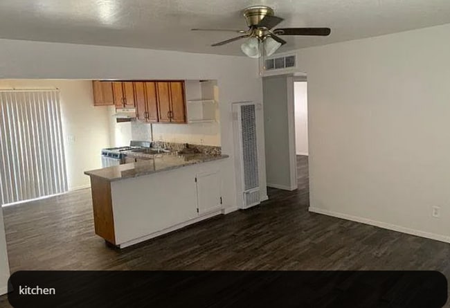 Building Photo - Bridge