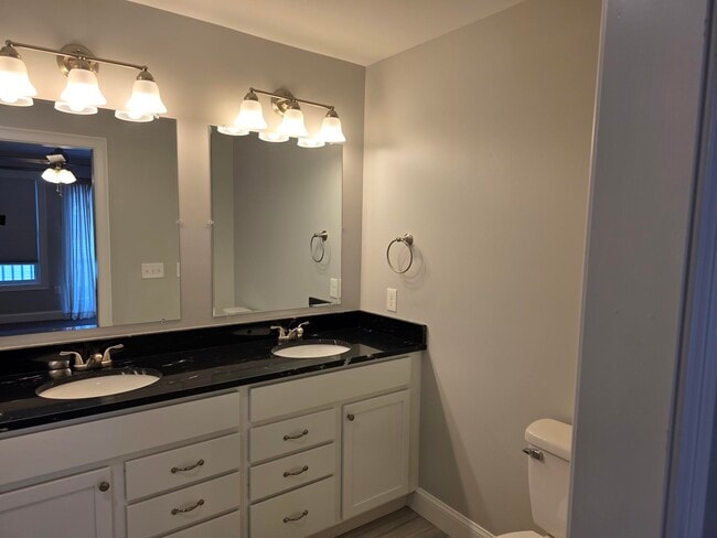 Building Photo - 17 Callaway Dr