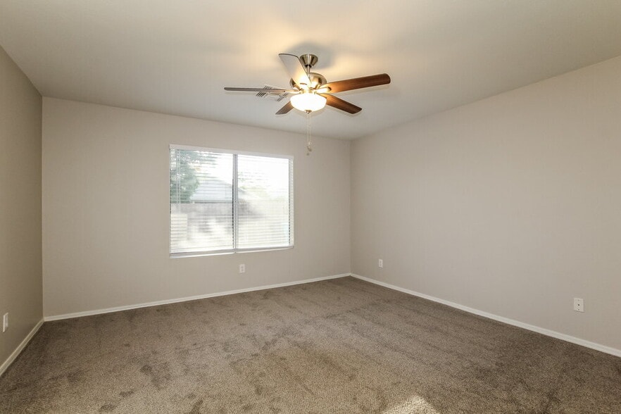 Building Photo - 24620 N 38th Ln