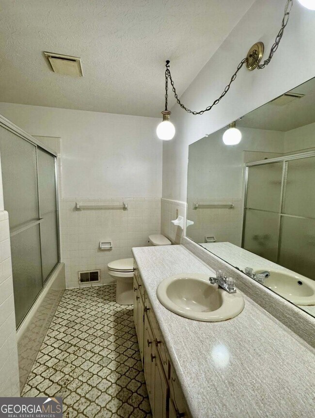 Building Photo - 2471 US-441