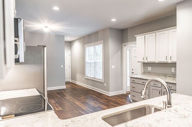 Building Photo - 535 Lighthorse Cir