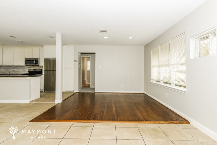 Building Photo - 6015 Glenhurst Dr