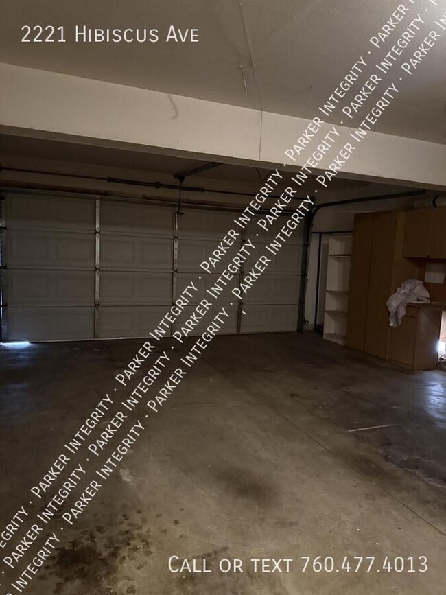 Building Photo - 2221 Hibiscus Ave