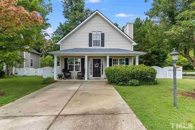 Primary Photo - Charming Cape-Cod in the Heart of Apex! Fi...