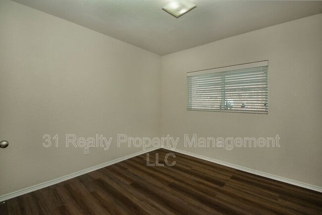 Building Photo - 1407 Swan Ridge Dr