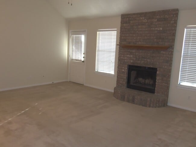 Building Photo - 4510 Fawn Dr