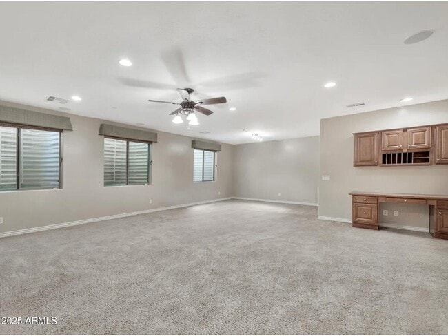 Building Photo - 3220 N 136th Dr