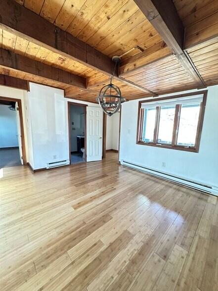 Building Photo - 123 Banbury Dr