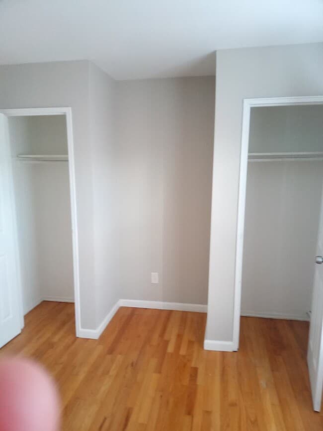 Building Photo - Pine Street Square