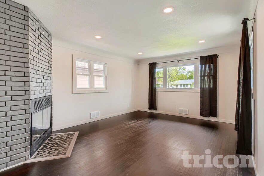 Building Photo - 7317 Clinton Ave