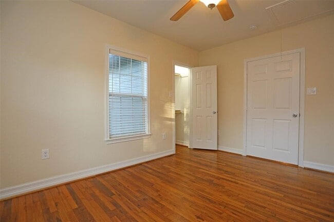 Building Photo - 12010 11th St