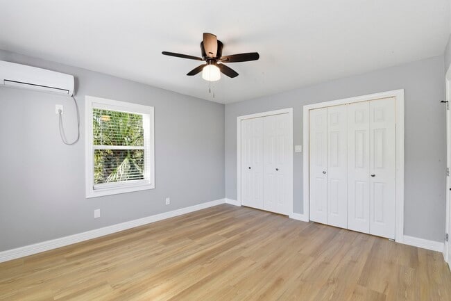 Building Photo - 1415 Avenue H