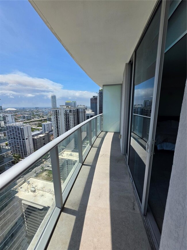 Building Photo - 1100 S Miami Ave