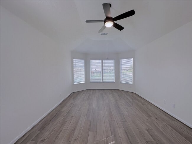 Building Photo - 25630 Moreleigh St