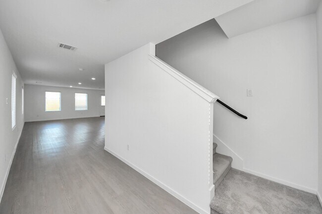 Building Photo - 6415 Geyser Starish Dr