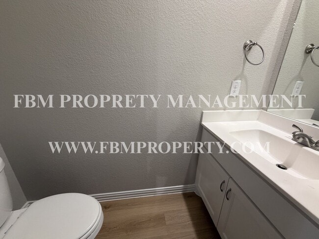 Building Photo - 464 Restoration Rd