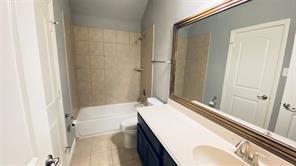 Building Photo - 12571 Valley Spring Dr