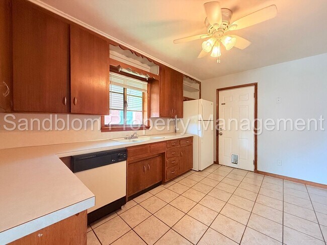 Building Photo - For Lease | Mayo Meadow | $1200 Rent
