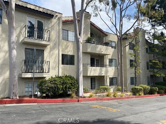 Building Photo - 27980 S Western Ave