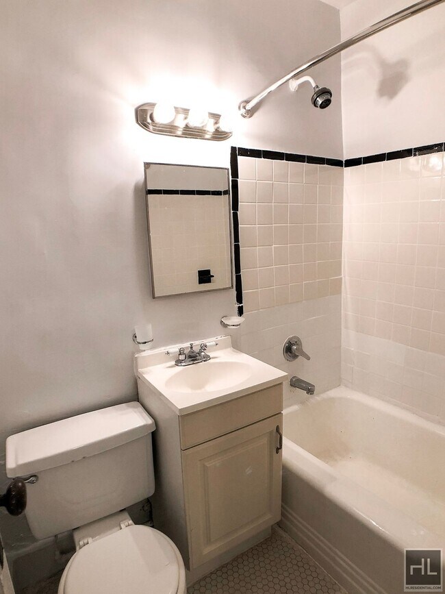 Building Photo - SECOND AVENUE