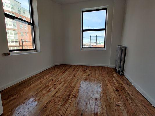 Building Photo - 1 bedroom in BRONX NY 10458