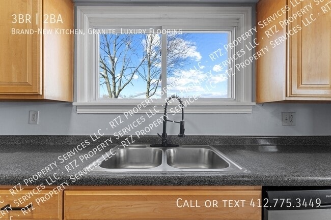 Building Photo - 2904 H St