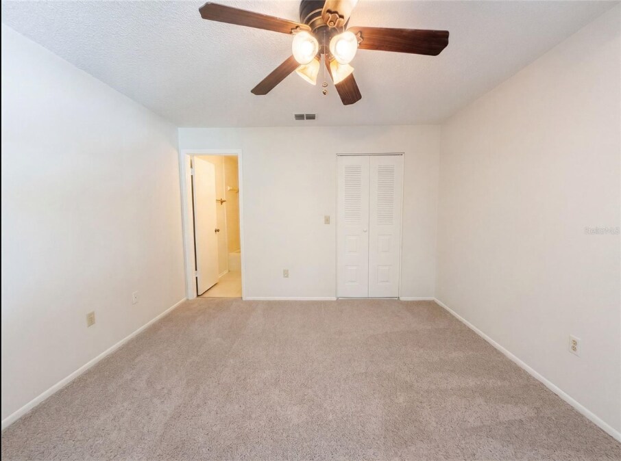 Building Photo - 5720 Kneeland Ln