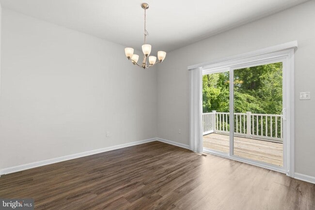 Building Photo - 7980 Patterson Wy