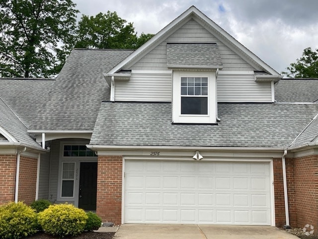 Building Photo - 2576 Woodruff Ct