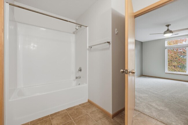 Building Photo - 8206 Starr Grass Dr