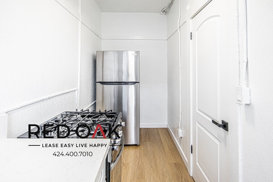 Building Photo - 719 Heliotrope Dr