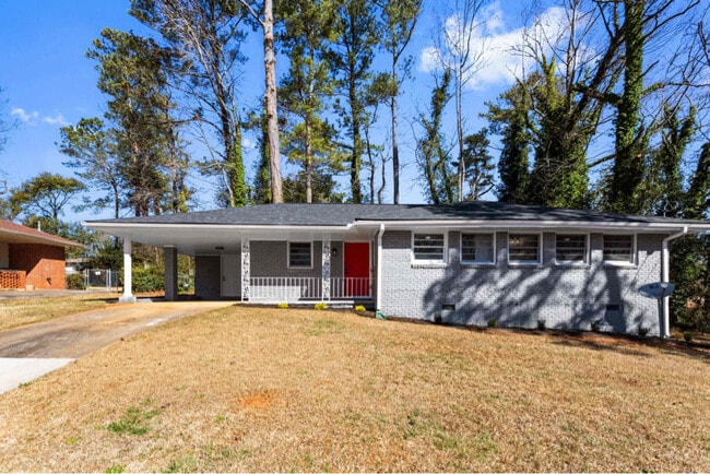 Building Photo - 2313 Green Forrest Dr