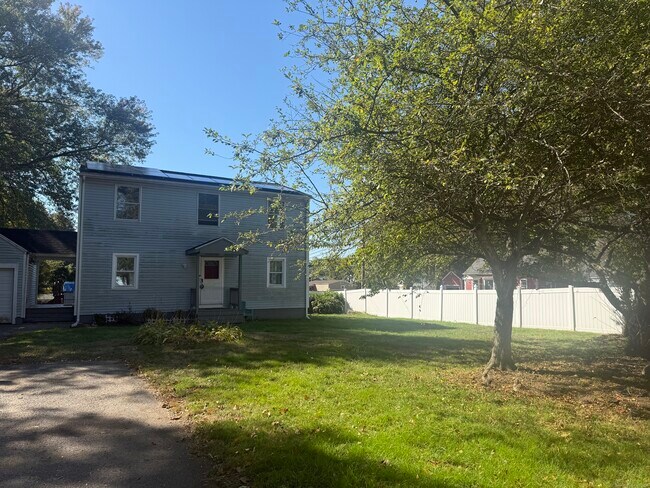Primary Photo - 770 Broadbridge Rd