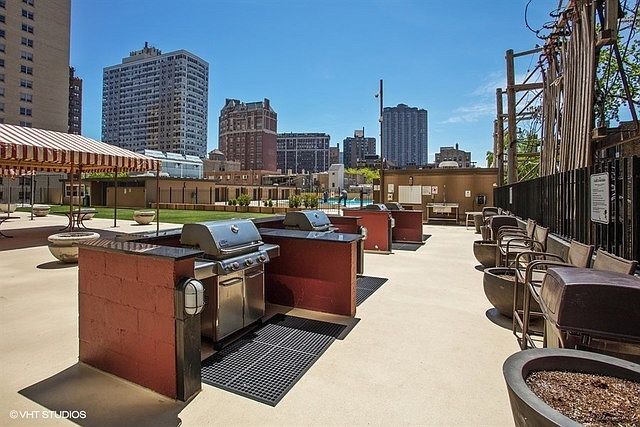 Grills - 655 W Irving Park Rd