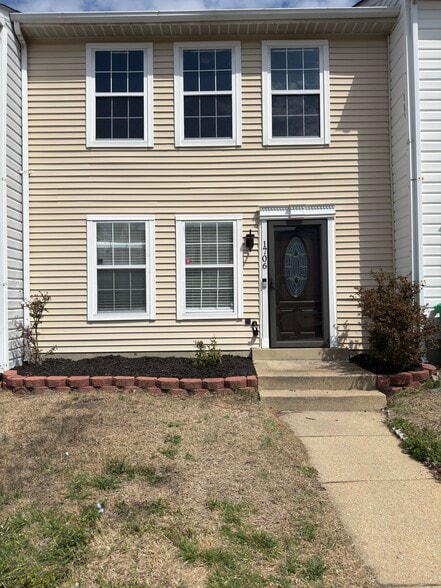 Building Photo - 1706 Tulip Ave
